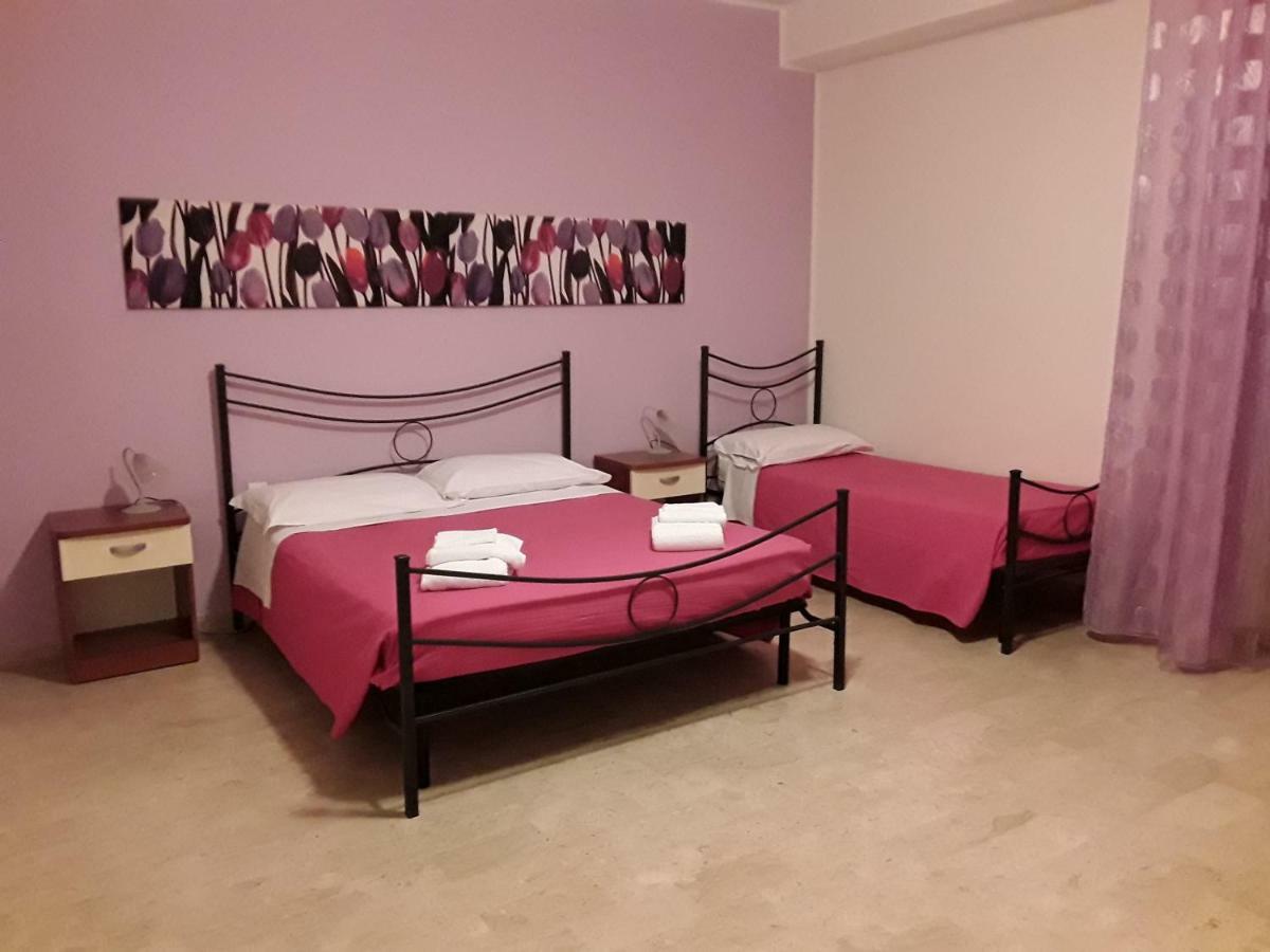 L'Attico Affittacamere B&B Couette-café